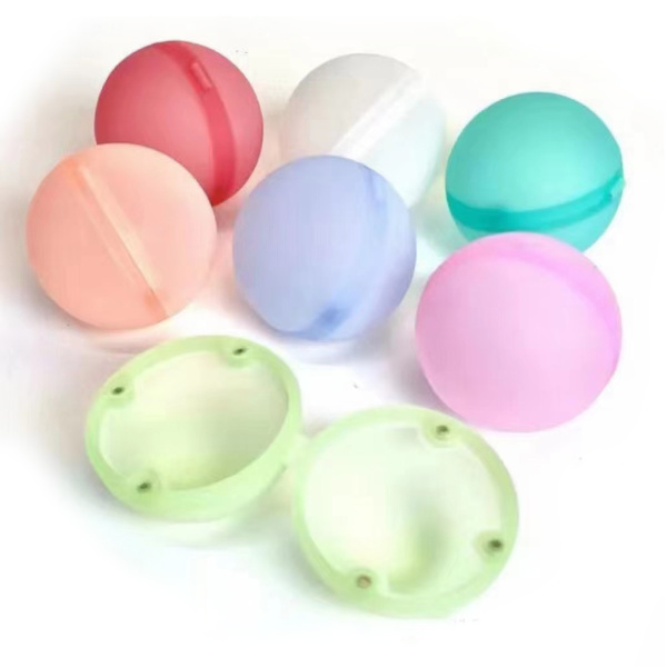 Silicone water sphere