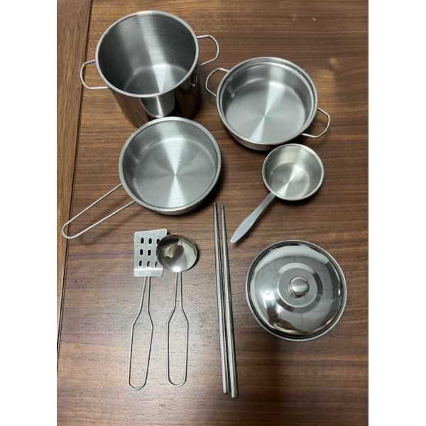 Metal cutlery set