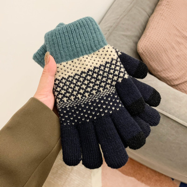 Warm Couple Cute Woolen Stripe Touchable Gloves