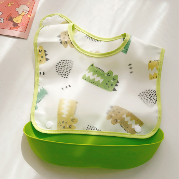 Cartoon green crocodile removable waterproof washable baby three-dimensional bib [40*24.5CM,one colour only,Plastic【Packaging without Words】_201741317_hd