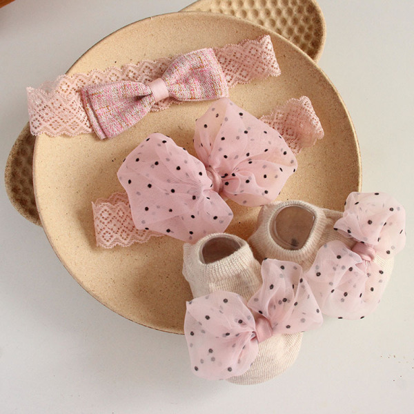 Newborn Hairband + Socks 3 pcs set (box to be filled by yourself)