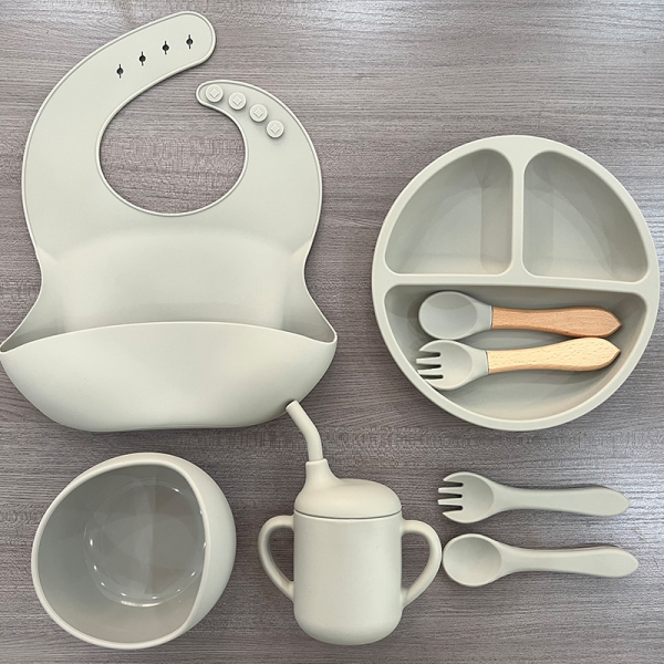 Eight piece set of children's tableware [28 * 35 * 8cm]