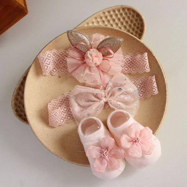 Newborn Hairband + Socks 3 pcs set (box to be filled by yourself)