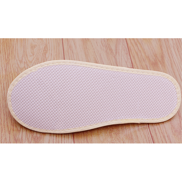 Breathable knitted disposable slippers