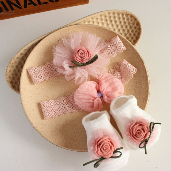 Newborn Hairband + Socks 3 pcs set (box to be filled by yourself)