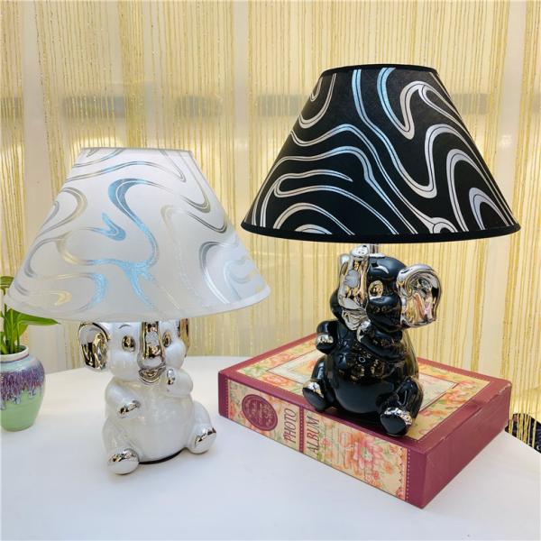 Ceramic table lamp (bulb not included)